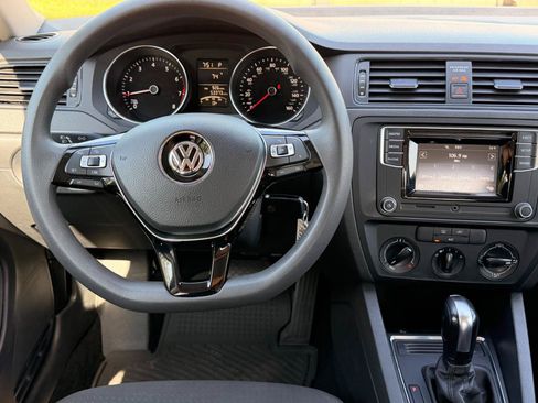 Used 2016 Volkswagen Jetta S FWD image 10