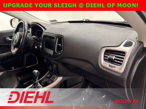 Certified 2019 Jeep Compass Latitude image 15