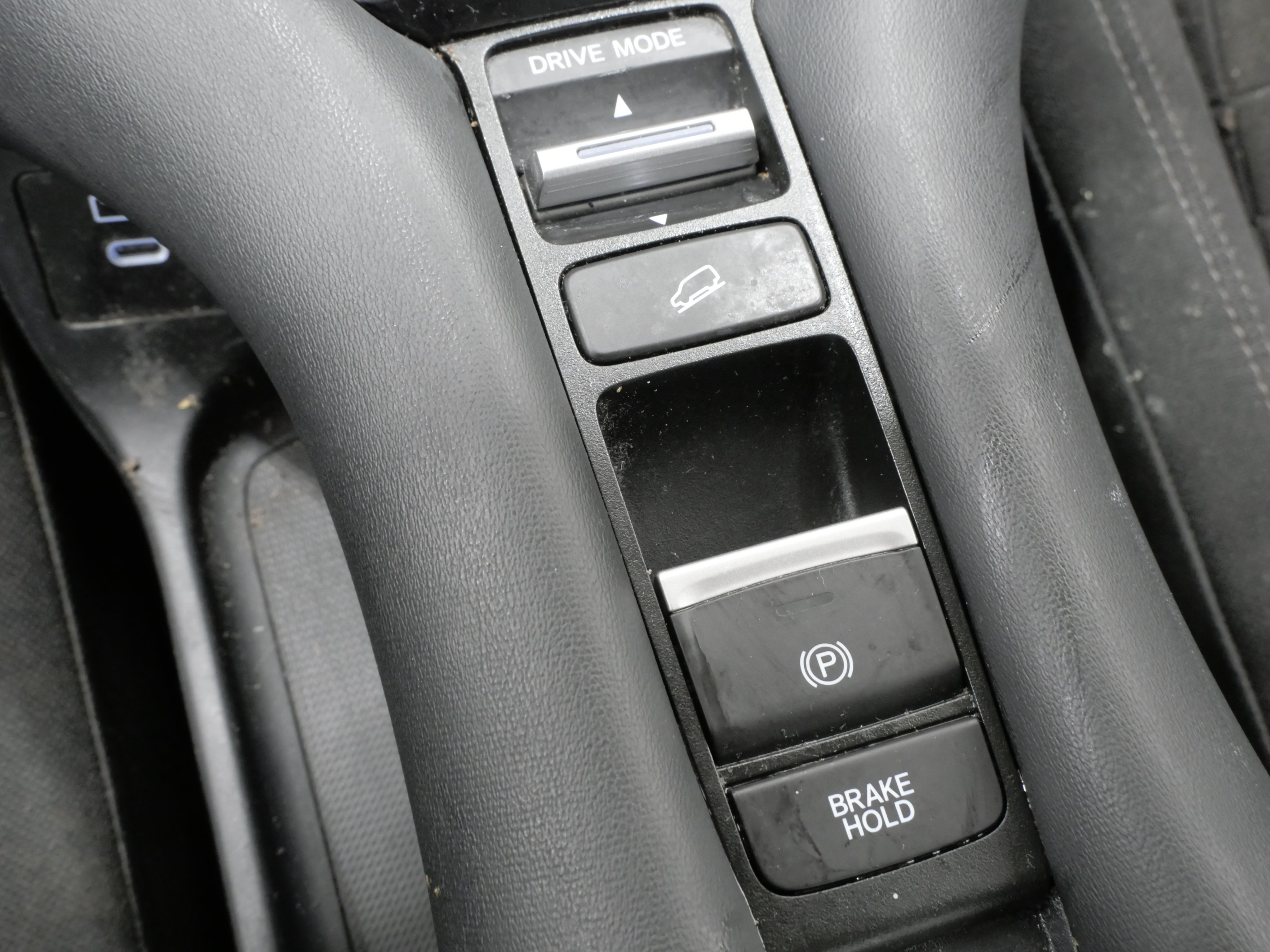 Used 2024 Honda HR-V LX image 20