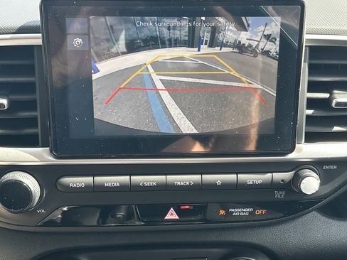 New 2026 Hyundai Venue SE image 24