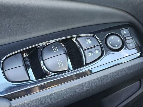 New 2025 Nissan Altima 2.5 SR image 20