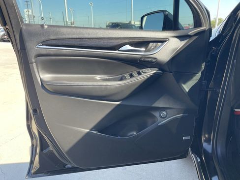 Used 2021 Buick Enclave Avenir w/ Avenir Technology Package image 10