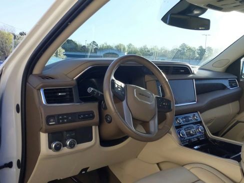 Used 2023 GMC Yukon XL Denali image 19