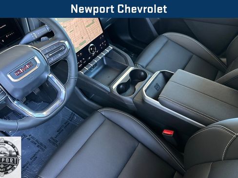 New 2026 GMC Terrain Elevation w/ Elevation Premium Package image 8