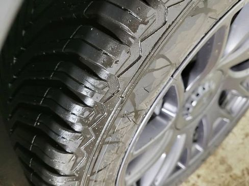 Used 2025 Tesla Model 3 Long Range image 11