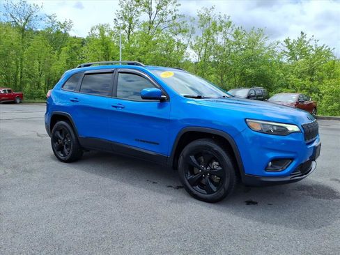 Used 2020 Jeep Cherokee Latitude Plus AWD/4WD image 14
