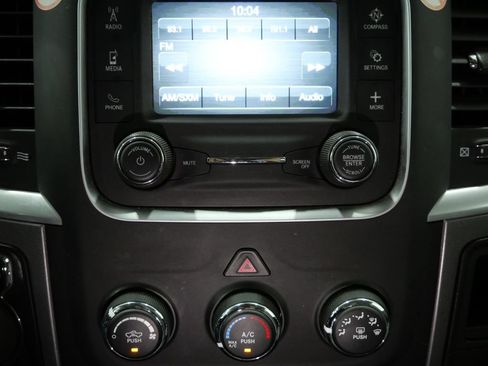 Used 2024 RAM 1500 Classic SLT AWD/4WD image 20