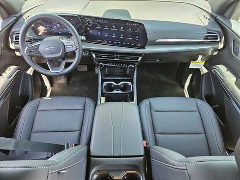 New 2026 Chevrolet Traverse LT w/ Midnight/Sport Edition FWD image 12