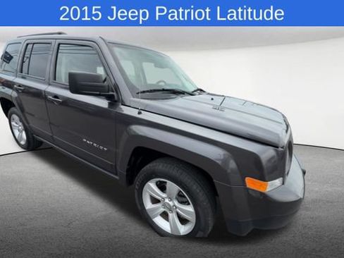Used 2015 Jeep Patriot Latitude AWD/4WD image 2