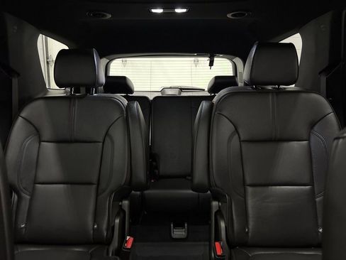 Used 2023 Chevrolet Traverse RS w/ LPO, Floor Liner Package AWD/4WD image 30