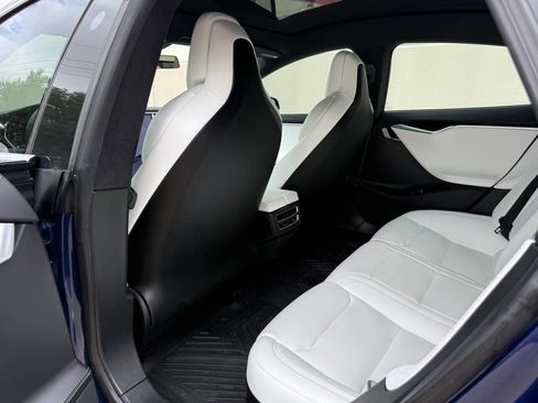 Used 2018 Tesla Model S 100D AWD/4WD image 13
