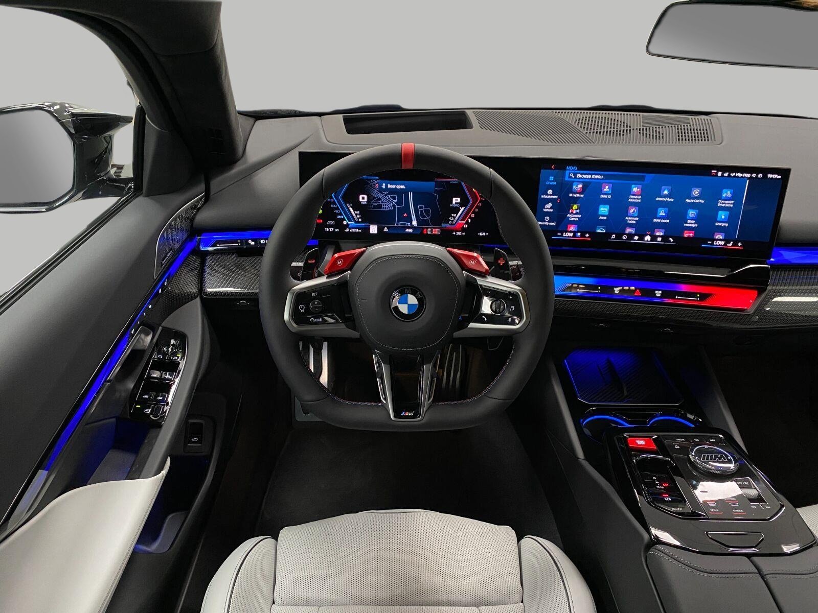 Used 2027 BMW M5 Touring w/ M Driver's Package AWD/4WD image 13
