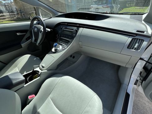 Used 2010 Toyota Prius Two image 29