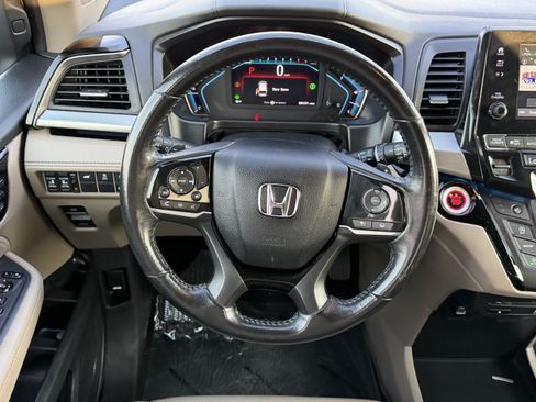 Used 2021 Honda Odyssey Touring image 14