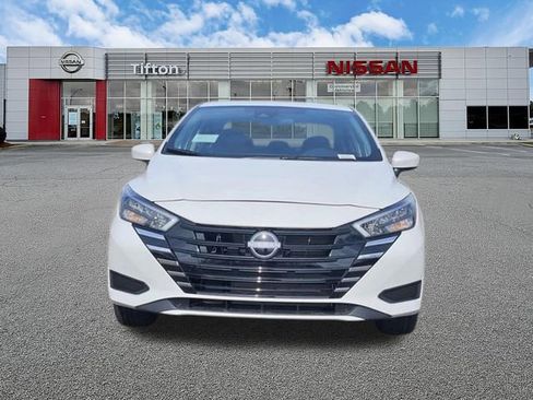 New 2025 Nissan Versa S w/ Trunk Package FWD image 2