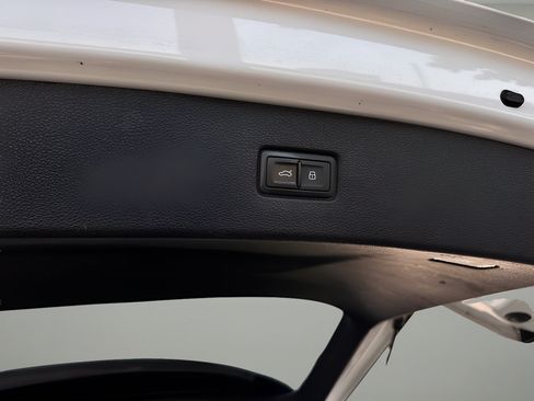 Used 2020 Audi Q7 3.0T Premium Plus AWD/4WD image 26