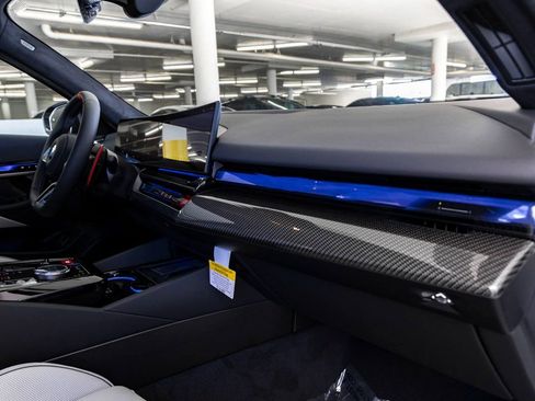 New 2026 BMW M5 w/ Carbon Package image 39