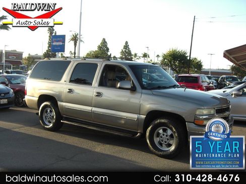 Used 2002 Chevrolet Suburban LT image 1
