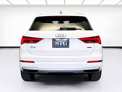 Used 2020 Audi Q3 2.0T Premium w/ Convenience Package image 5