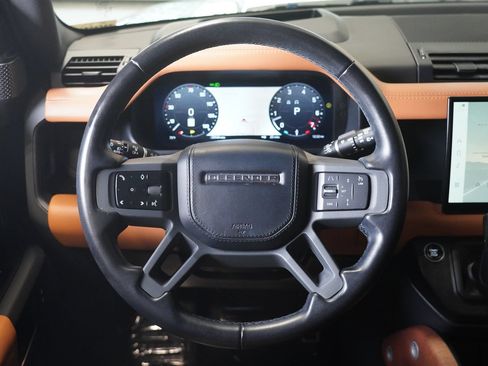 Used 2023 Land Rover Defender 110 X AWD/4WD image 15
