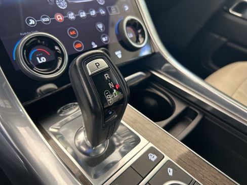 Used 2019 Land Rover Range Rover Sport Supercharged image 8