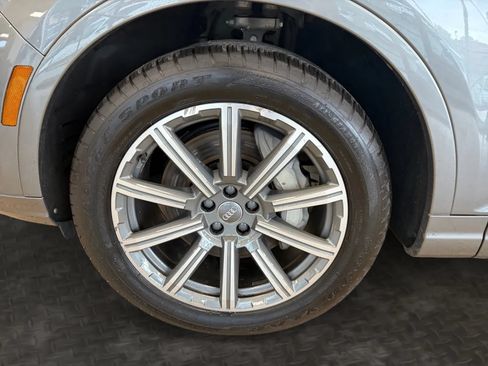 Used 2018 Audi Q7 3.0T Premium Plus AWD/4WD image 38