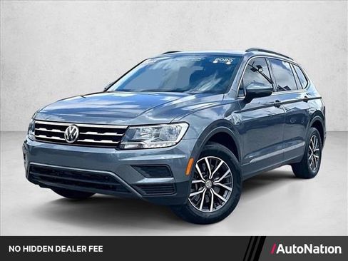 Used 2020 Volkswagen Tiguan SE w/ Panoramic Sunroof Package FWD image 1