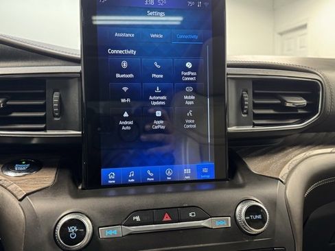 Used 2020 Ford Explorer Platinum image 20