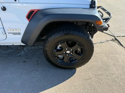 Used 2019 Jeep Wrangler Unlimited Sport S image 45