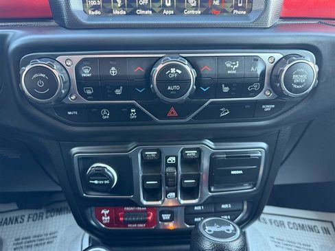 Used 2018 Jeep Wrangler Unlimited Rubicon image 23