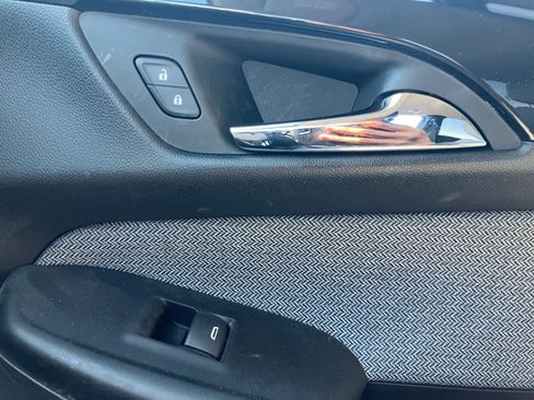 Used 2024 Chevrolet TrailBlazer LT w/ Convenience Package image 35