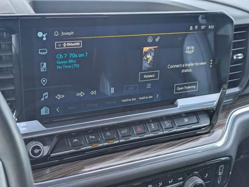 Used 2023 Chevrolet Silverado 1500 LT Trail Boss w/ Convenience Package II image 19