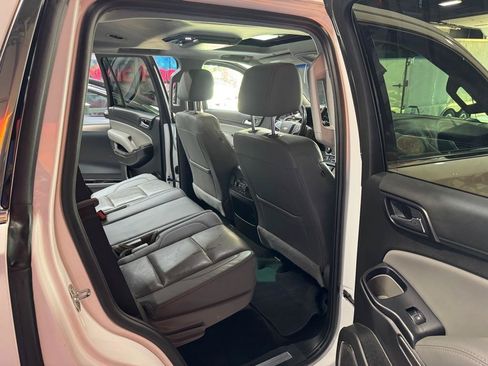 Used 2018 Chevrolet Tahoe LT AWD/4WD image 17