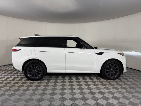 Used 2024 Land Rover Range Rover Sport Dynamic SE AWD/4WD image 5