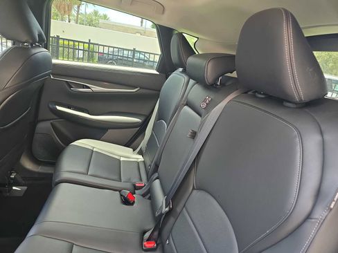 Certified 2025 INFINITI QX50 Luxe AWD/4WD image 12
