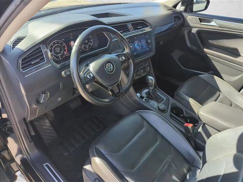 Used 2019 Volkswagen Tiguan SEL Premium w/ 3rd Row Seat Package AWD/4WD image 8