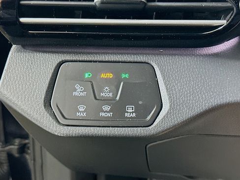 Used 2023 Volkswagen ID.4 Pro S AWD/4WD image 16