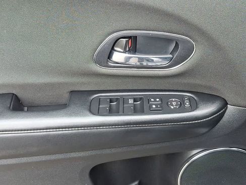 Certified 2022 Honda HR-V EX image 10