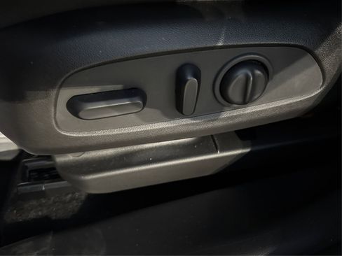 Used 2023 Buick Encore GX Select w/ Sport Touring Package image 24