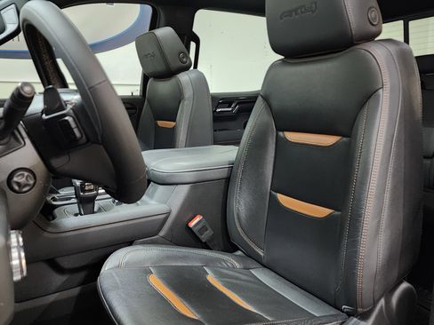 Used 2023 GMC Sierra 1500 AT4 w/ AT4 Premium Package image 14