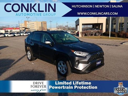 Used 2019 Toyota RAV4 XLE image 1