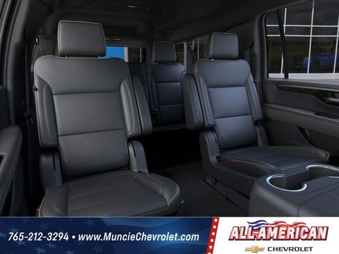 New 2025 Chevrolet Suburban Premier image 17