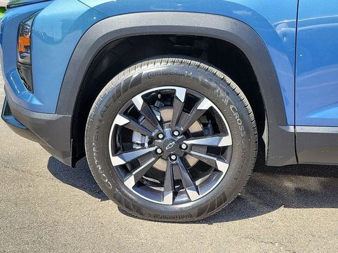 Used 2025 Chevrolet Equinox RS FWD image 6