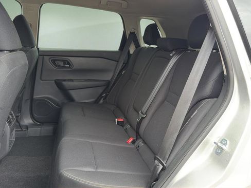 Used 2024 Nissan Rogue S AWD/4WD image 14