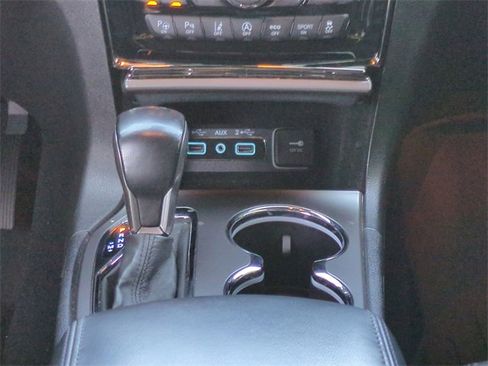 Used 2020 Jeep Grand Cherokee Limited X image 21