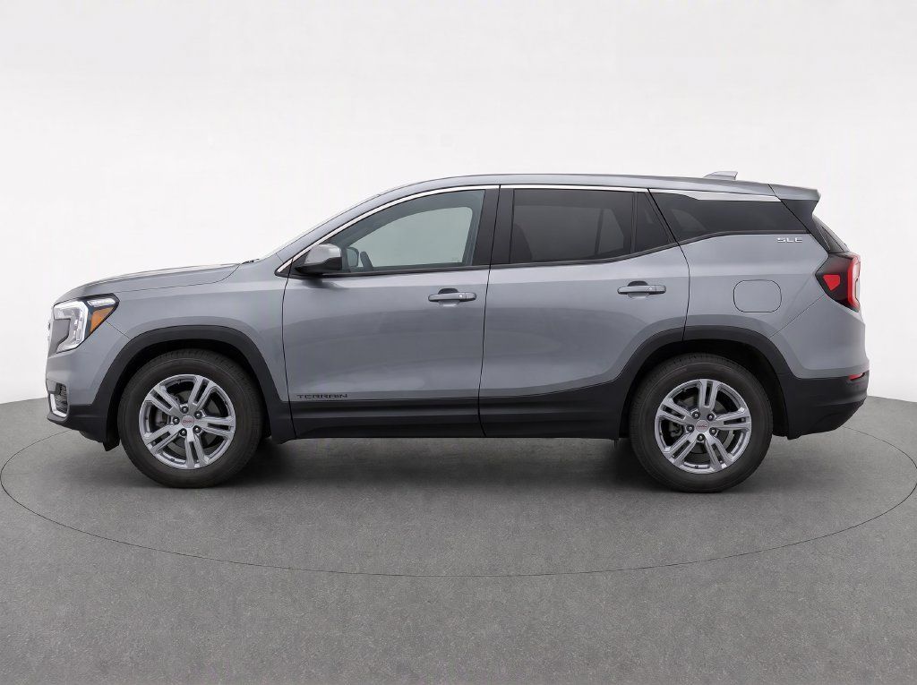 Used 2023 GMC Terrain SLE AWD/4WD image 5