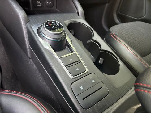 Used 2025 Ford Escape ST-Line AWD/4WD image 8