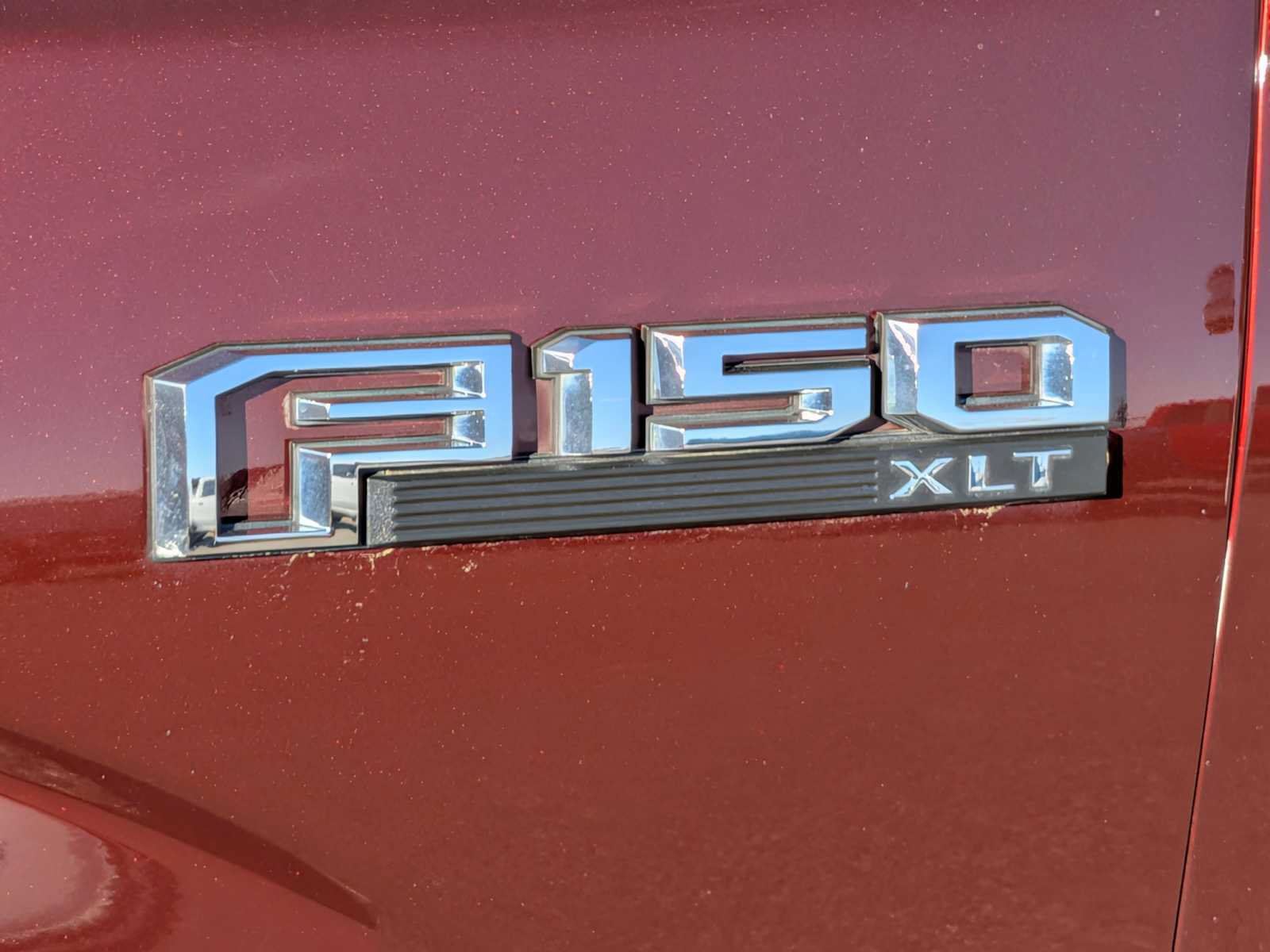 Used 2015 Ford F150 XLT w/ Equipment Group 302A Luxury AWD/4WD image 12