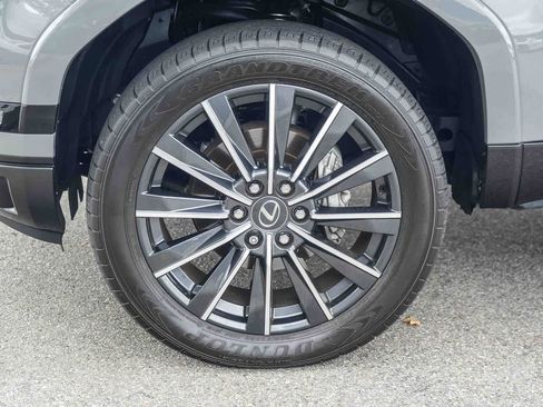 Used 2024 Lexus GX 550 w/ Accessory Package (Z1) AWD/4WD image 8