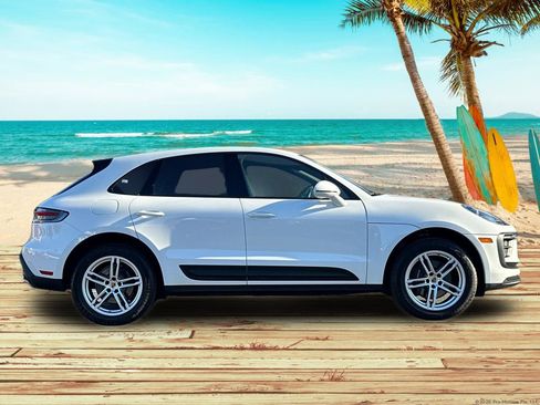 Used 2024 Porsche Macan image 7